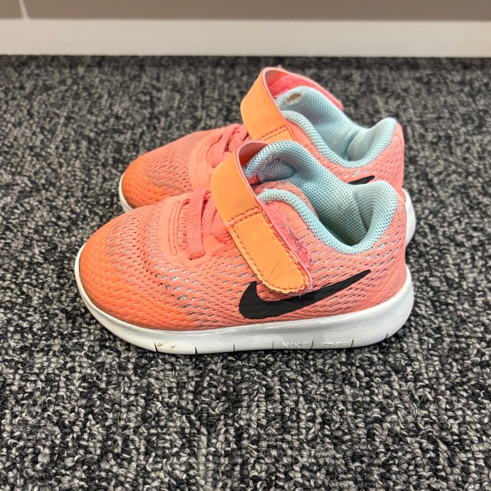 Nike Kids' Coral and Light Blue Sneakers